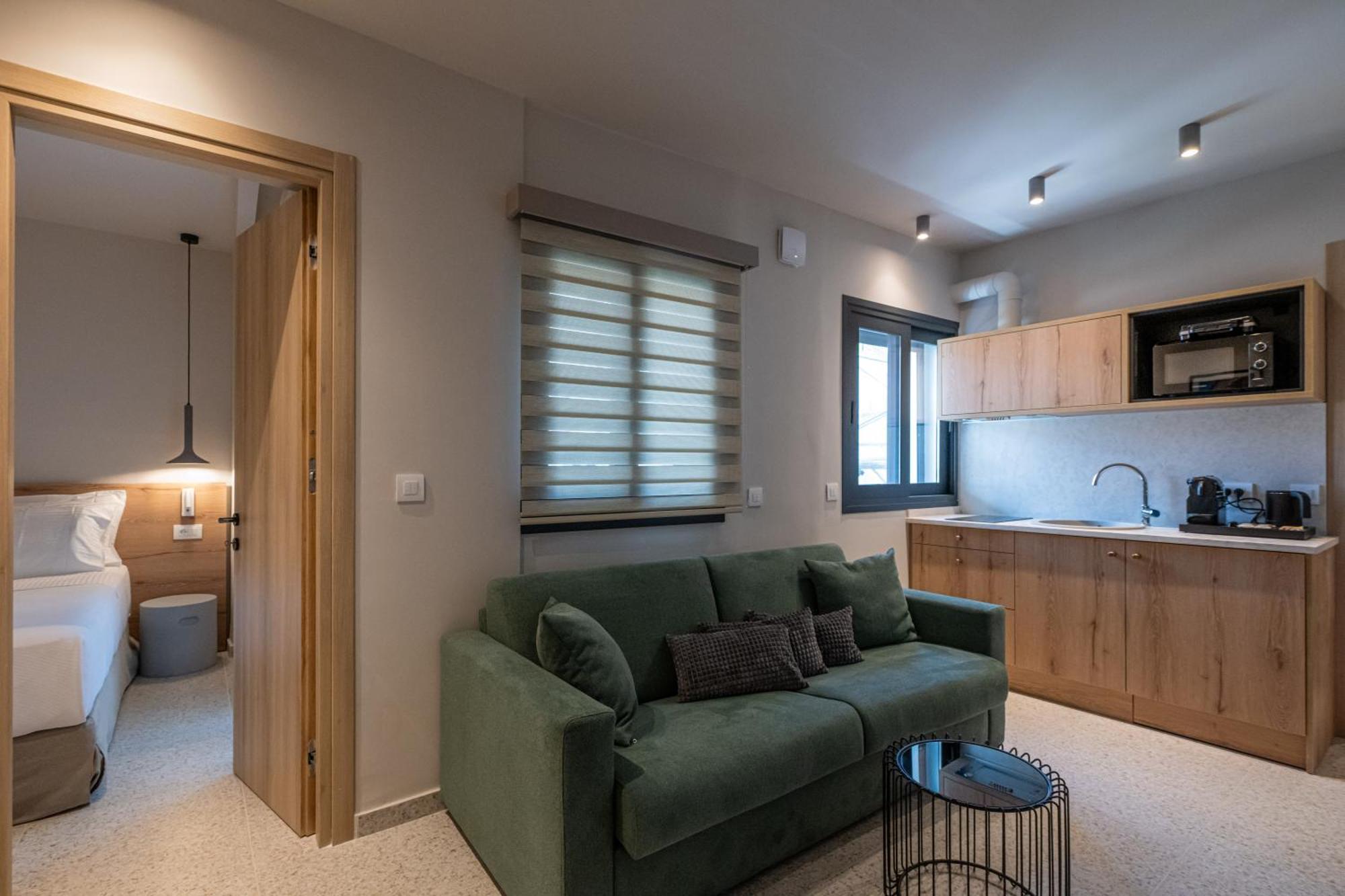 Asklipiou Cube - Kalamata Mediterranean Suites Exterior photo